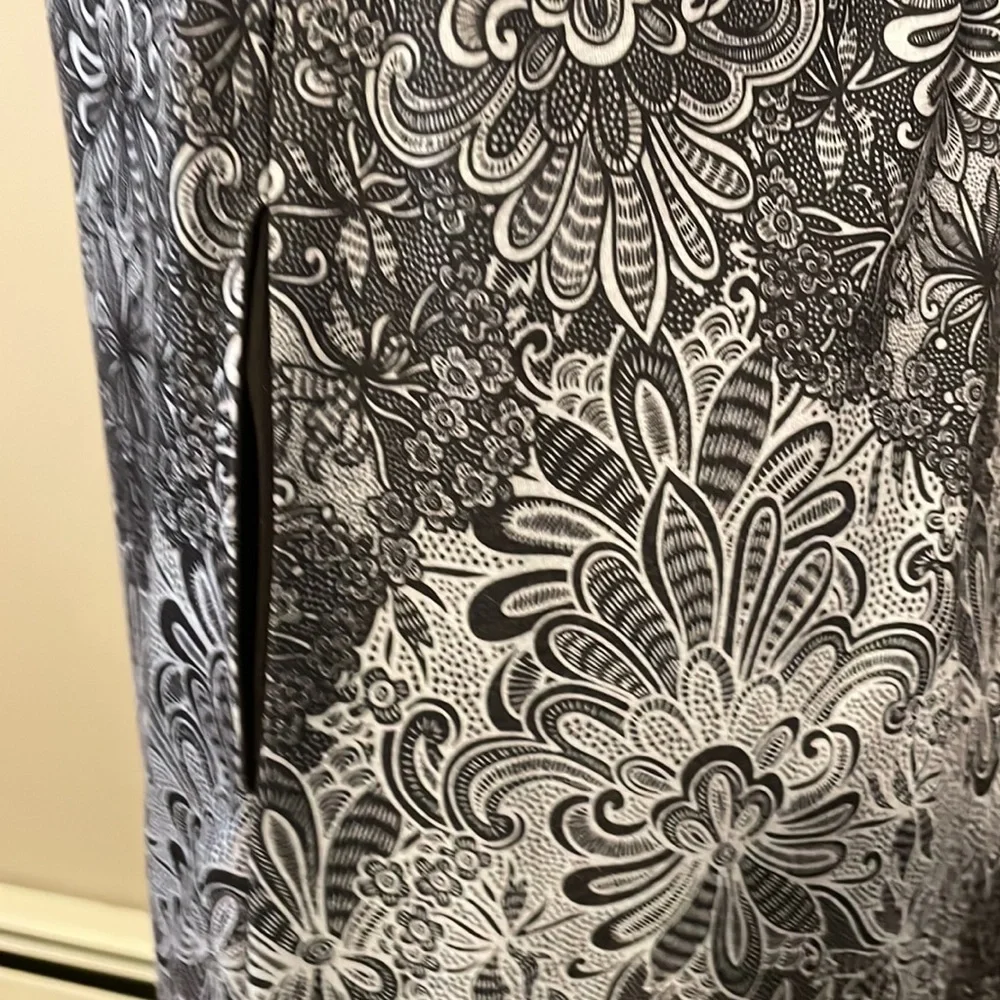 Gerry sleeveless A line paisley dress with pockets and bra top - Picture 3 of 7